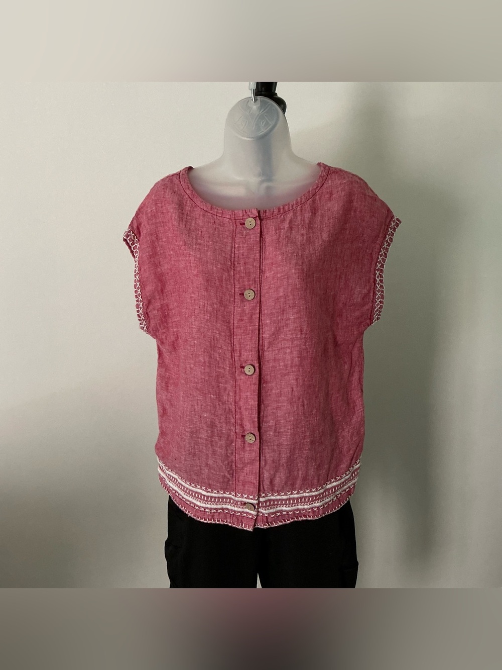 Sigrid Olsen Women’s Red-Pink Linen Blend Embroidered Blouse – XS